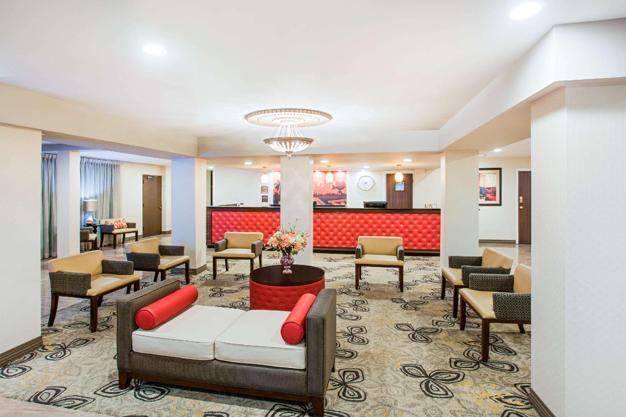 Ramada By Wyndham Burbank Airport Hotell Exteriör bild