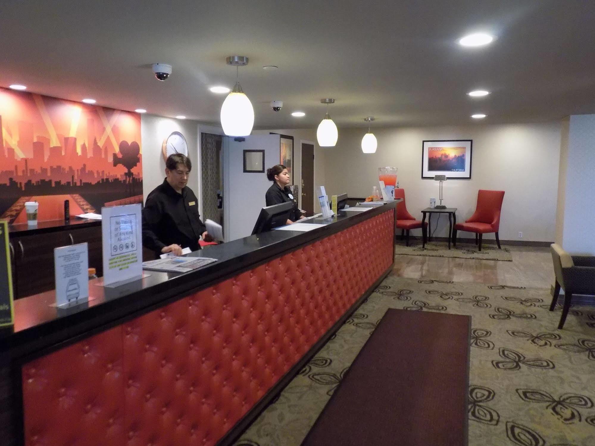 Ramada By Wyndham Burbank Airport Hotell Exteriör bild